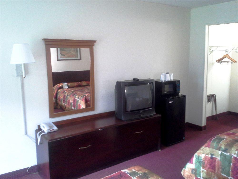 Motel 6 Columbia - University Of South Carolina Buitenkant foto